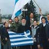 Serbs welcome Greek humanitarian aid sent to Nis.